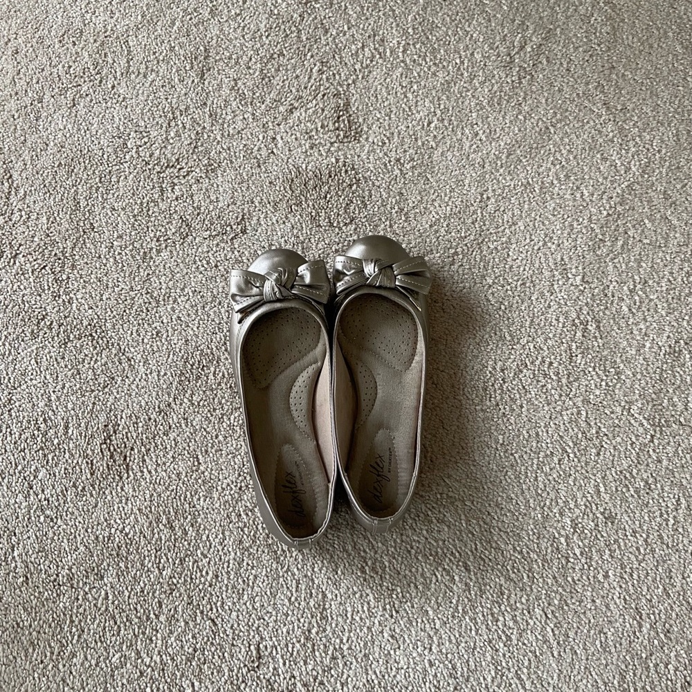 champagne flats